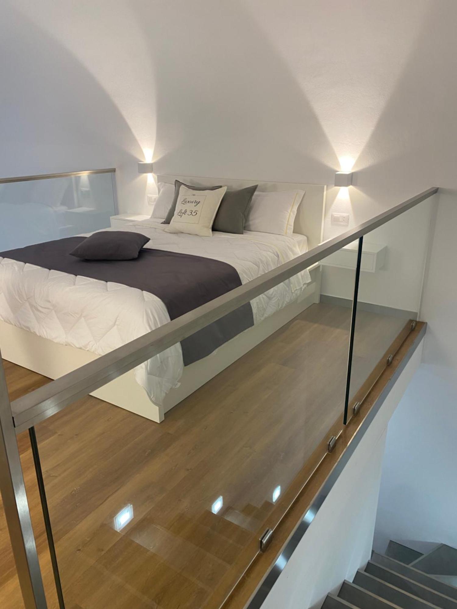 Hotel Luxury Loft 35 Cagliari Esterno foto